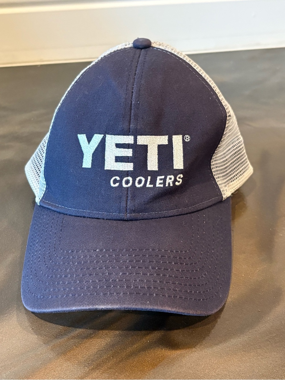 Yeti Trucker Hat Adjustable Hat Mens Large Script Logo Blue and White